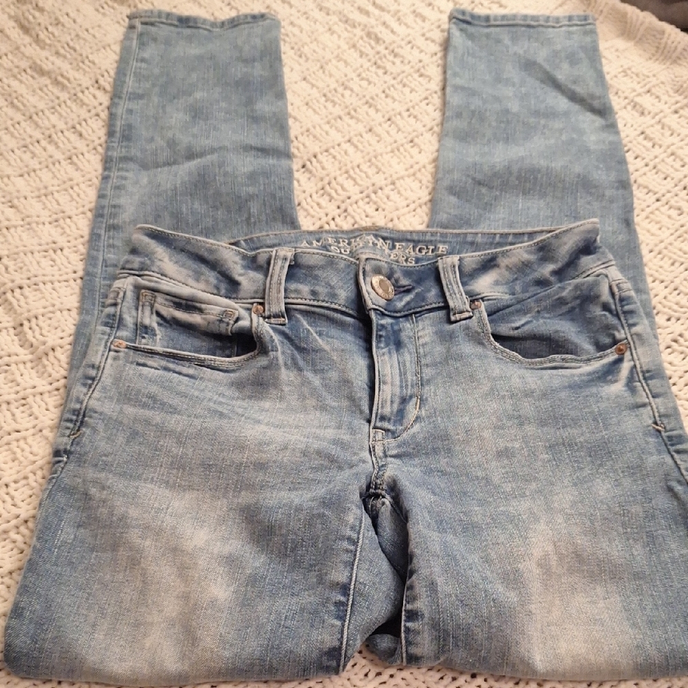 American Eagle Outfitters Women's Faded Blue Skinny Jeans Size 0